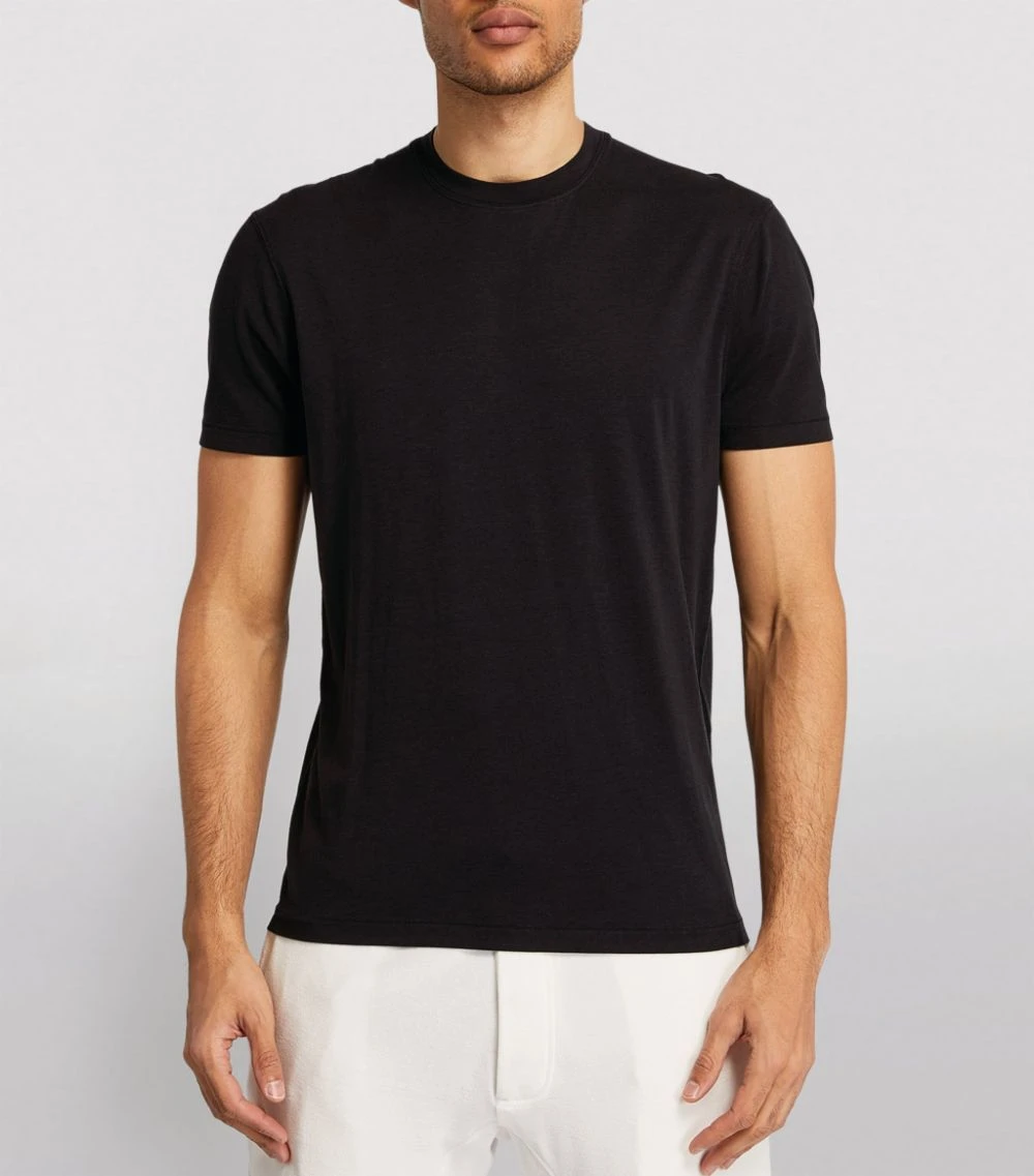 TOM FORD Classic T-Shirt 001 BLK SLD Printed T-Shirts 3 TOM FORD Classic T-Shirt 001 BLK SLD Printed T-Shirts - Image 3