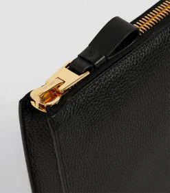 TOM FORD Large Leather Zipped Pouch BLKBLACK Pouches -Tom Ford Store tom ford large leather zipped pouch 15096948 25649124 1000