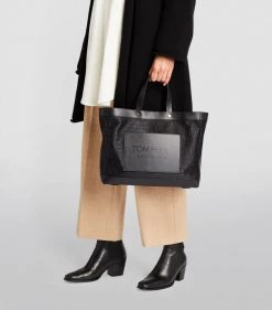 TOM FORD Large T Screw Tote Bag U9000 Shoulder Bags 12 TOM FORD Large T Screw Tote Bag U9000 Shoulder Bags -Tom Ford Store tom ford large t screw tote bag 17782372 37350457 1000