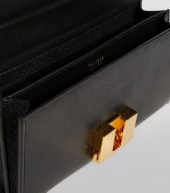 TOM FORD Leather T-Clasp Chain Shoulder Bag u9000 Shoulder Bags 8 TOM FORD Leather T-Clasp Chain Shoulder Bag u9000 Shoulder Bags -Tom Ford Store tom ford leather t clasp chain shoulder bag 16455532 31893143 1000