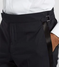 TOM FORD O'Connor Satin-Trim Two-Piece Tuxedo 412 NVY Tuxedos 10 TOM FORD O'Connor Satin-Trim Two-Piece Tuxedo 412 NVY Tuxedos -Tom Ford Store tom ford oconnor satin trim two piece tuxedo 14818651 25426775 1000