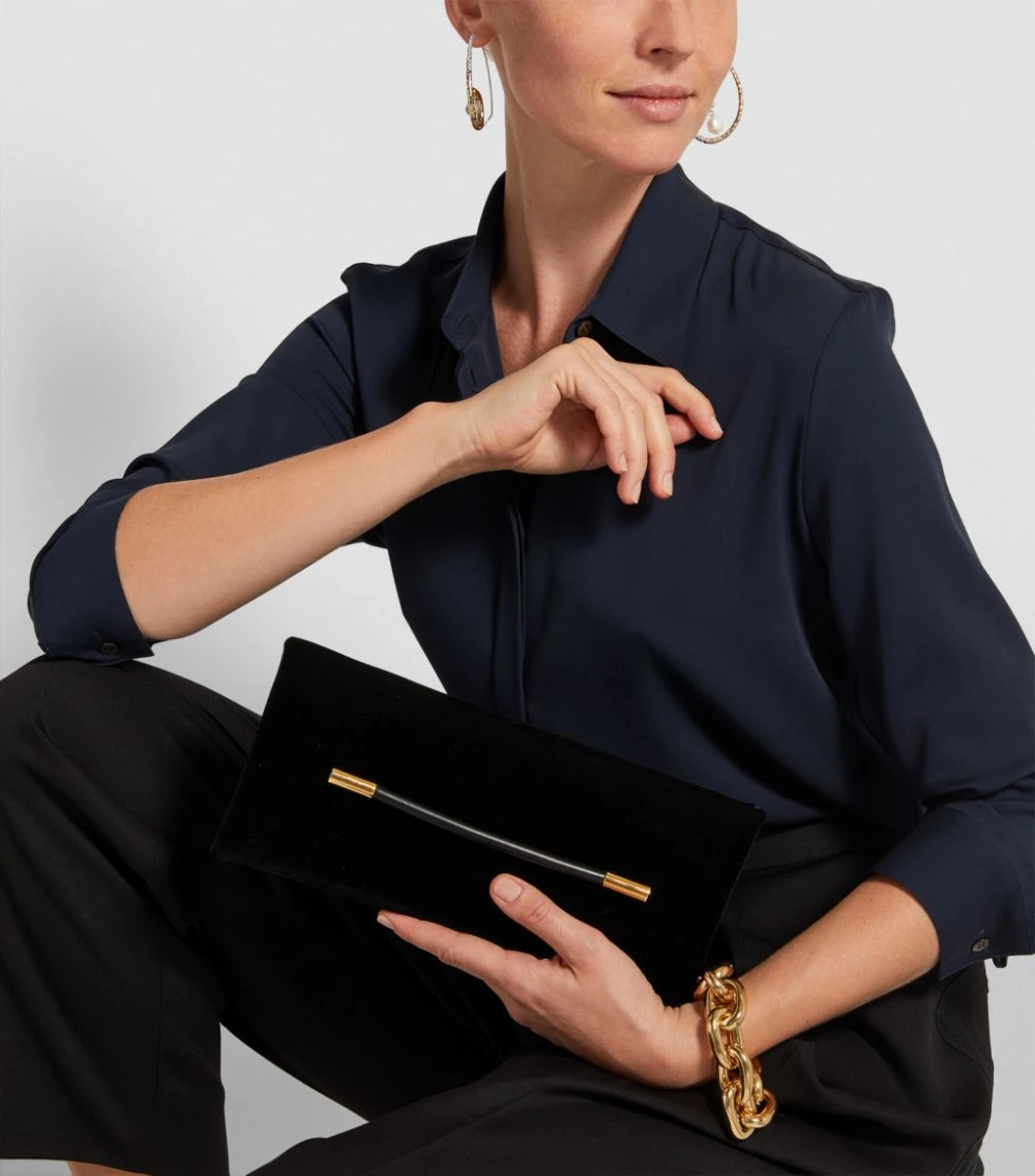 TOM FORD Velvet Ava Clutch Bag BLK Clutch Bags 2 TOM FORD Velvet Ava Clutch Bag BLK Clutch Bags - Image 2
